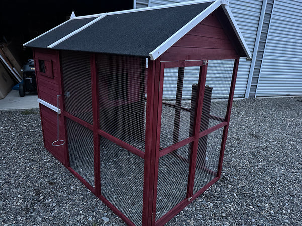 NEW FarmHouse Coop