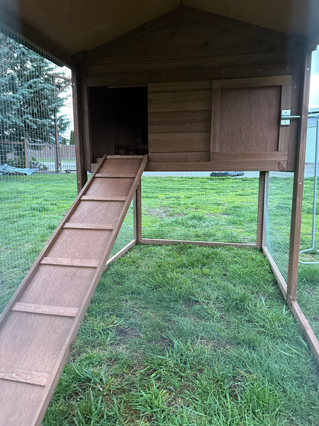 The Lodge Coop.   IN-STOCK