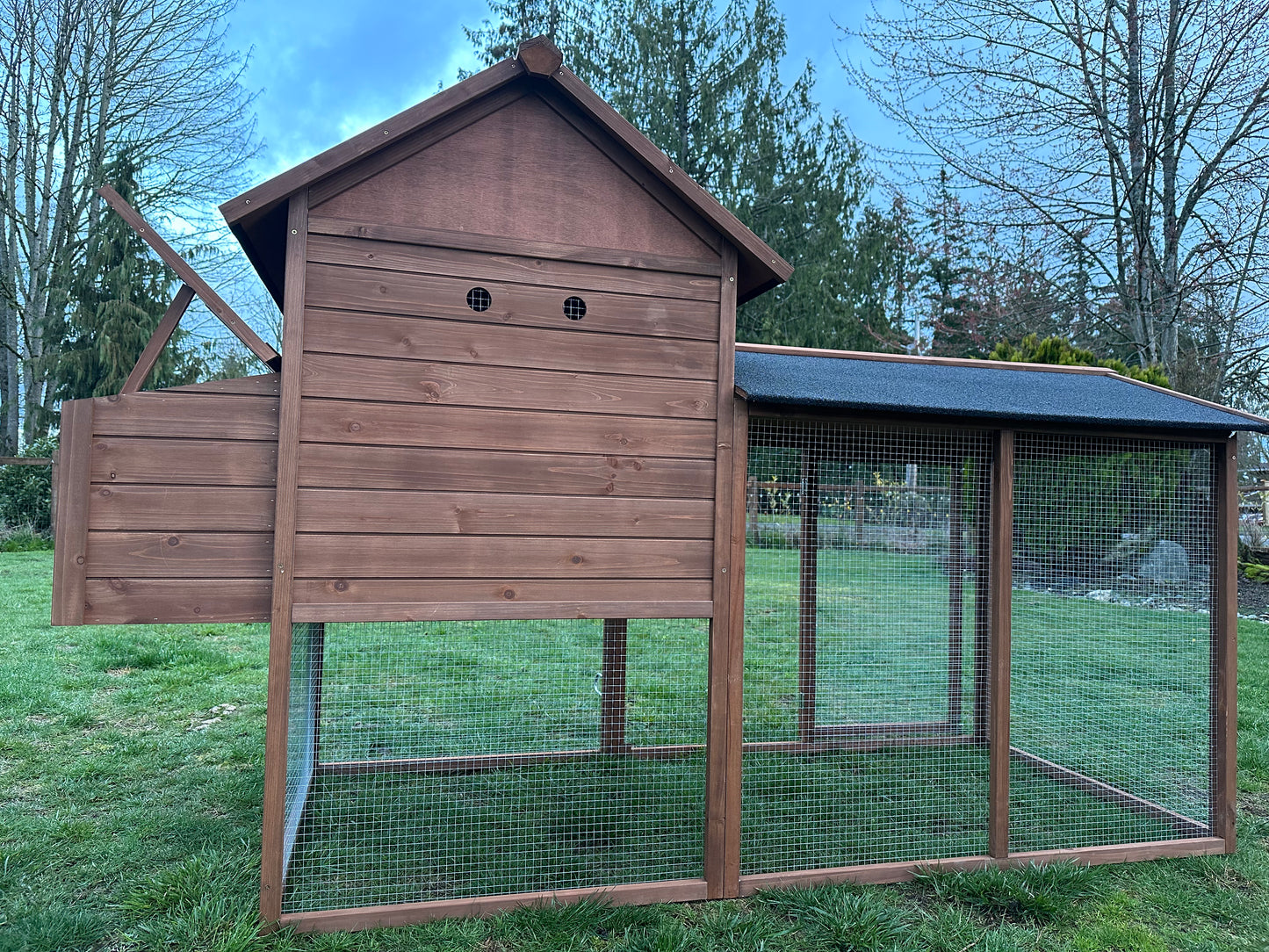 The Lodge Coop.   IN-STOCK